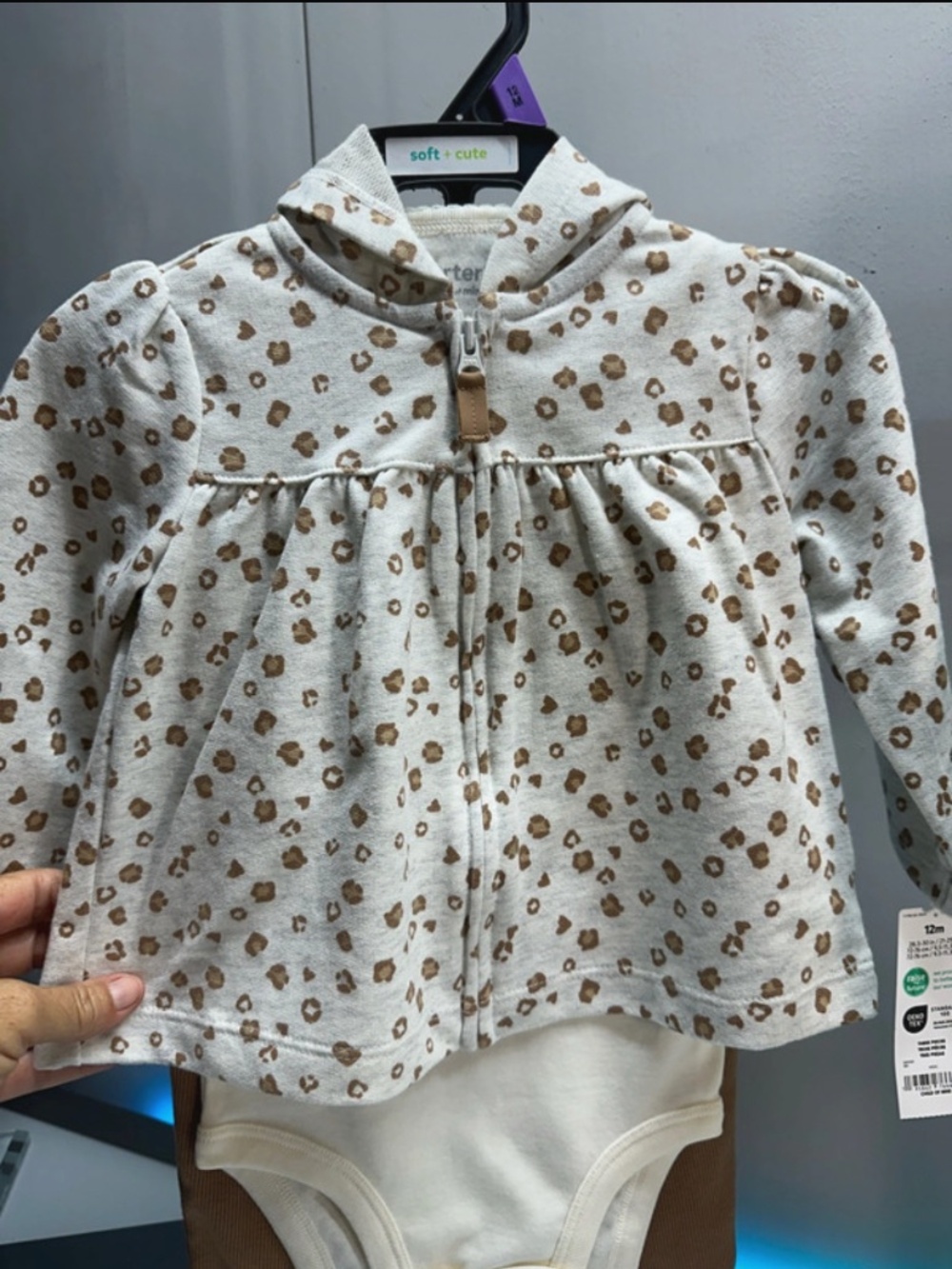Carter's 3 pc Outfit, size 12 mths (A13)